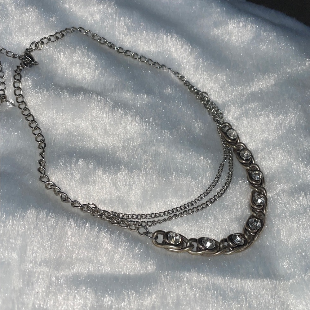 Elegant Silver-Tone Necklace with Crystal Accents
